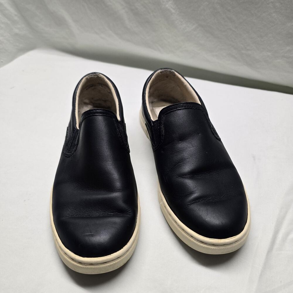 UGG 1093129 Fierce Slip On Sneakers Size 7 Cushioned Comfort Shoe Leather Black